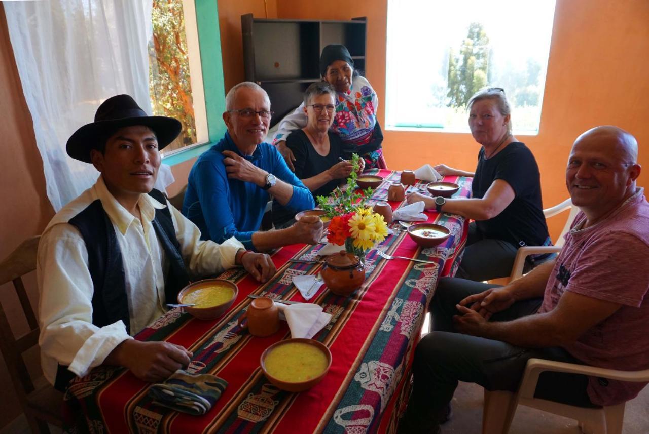 Tikawasi Homestay Comunidad Pueblo Isla Amantani José Luis Ocosuyo Extérieur photo