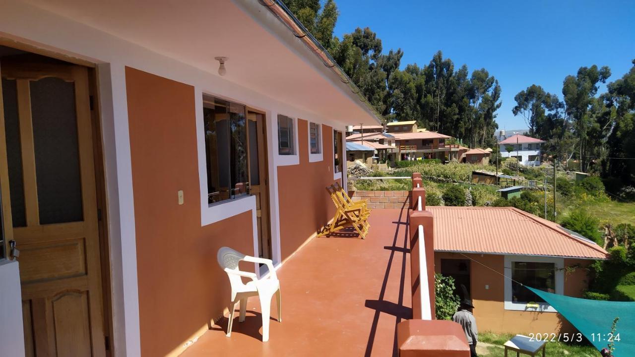 Tikawasi Homestay Comunidad Pueblo Isla Amantani José Luis Ocosuyo Extérieur photo
